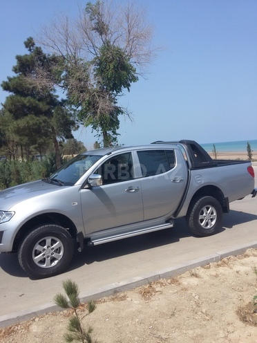 Mitsubishi L200 2014, 46,000 km - 2.5 l - Bakı
