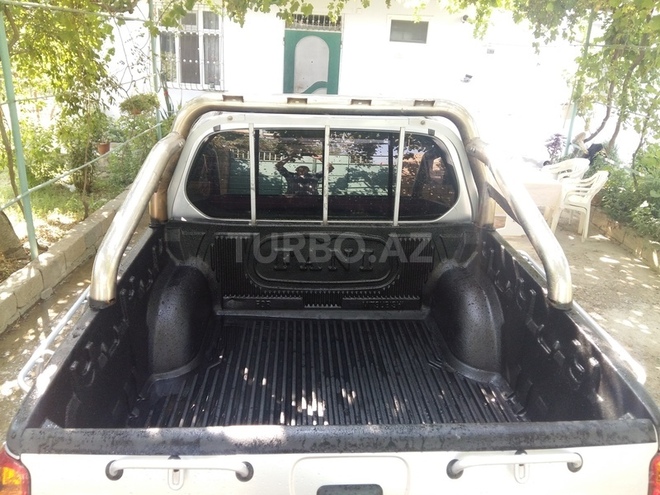 Mitsubishi L200 2009, 88,456 km - 2.5 л - Bakı