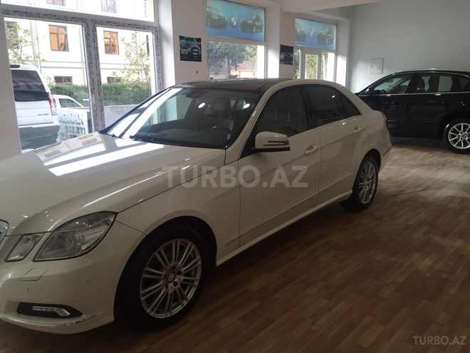 Mercedes E 300 2011, 105,000 km - 3.0 l - Bakı