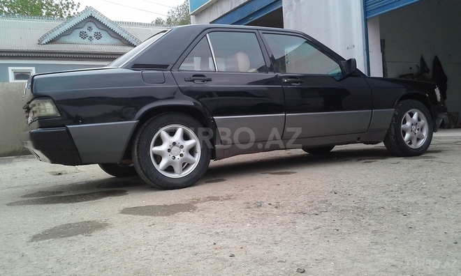 Mercedes 190 1991, 250,000 km - 2.0 л - Bakı
