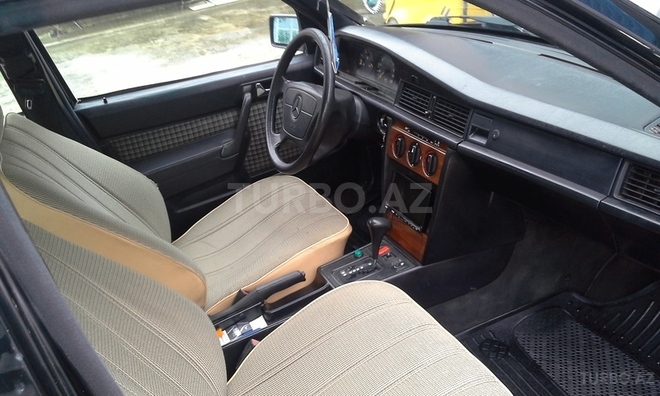 Mercedes 190 1991, 250,000 km - 2.0 л - Bakı
