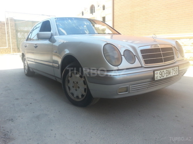 Mercedes E 290 1997, 250,000 km - 2.9 l - Bakı