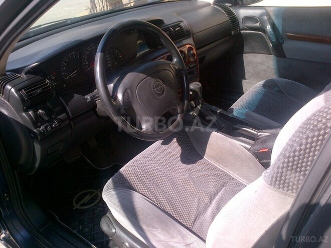 Opel Omega 1996, 250,000 km - 2.5 l - Bakı