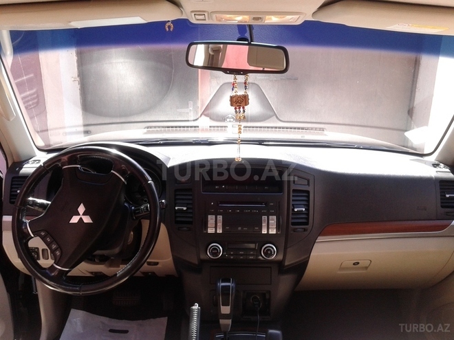 Mitsubishi Pajero 2009, 67,500 km - 3.0 l - Bakı