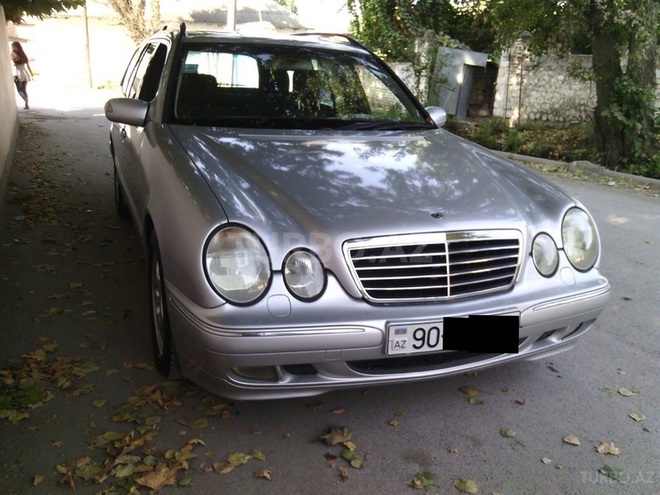 Mercedes E 220 1999, 200,000 km - 2.2 л - Bakı