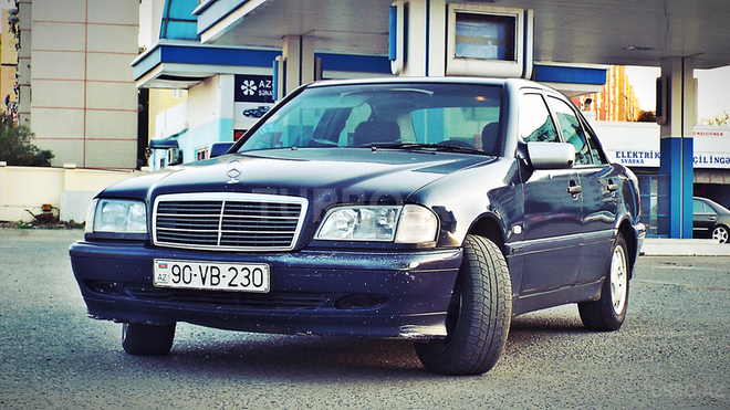 Mercedes C 180 1999, 210,000 km - 1.8 l - Bakı