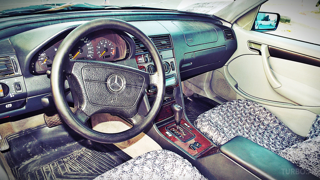Mercedes C 180 1999, 210,000 km - 1.8 l - Bakı