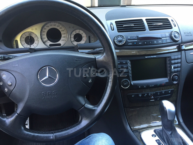 Mercedes E 320 2003, 97,000 km - 3.2 l - Bakı