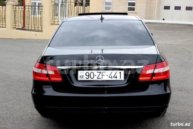 Mercedes E 220 2011, 119,214 km - 2.2 l - Bakı