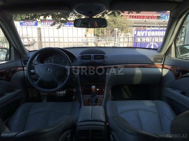 Mercedes E 320 2002, 128,354 km - 3.2 l - Bakı