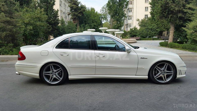 Mercedes E 320 2003, 98,000 km - 3.2 l - Bakı