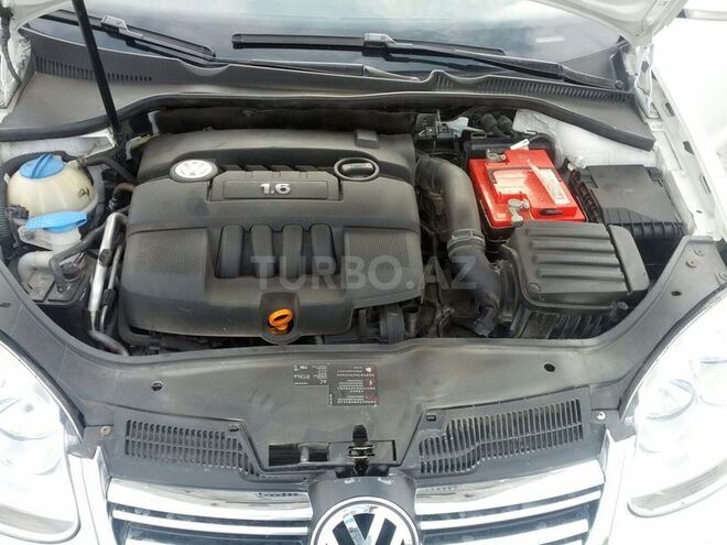 Volkswagen Jetta 2009, 98,000 km - 1.6 l - Bakı