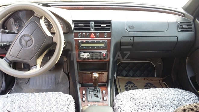 Mercedes C 180 1997, 241,000 km - 1.8 л - Bakı