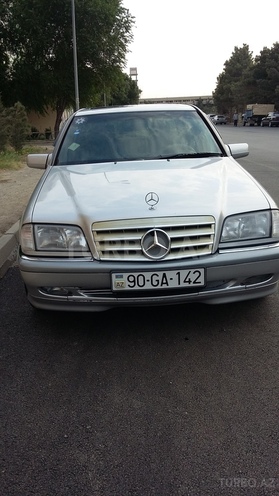 Mercedes C 180 1997, 241,000 km - 1.8 л - Bakı