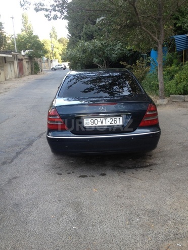 Mercedes E 270 2002, 210,000 km - 2.7 l - Bakı