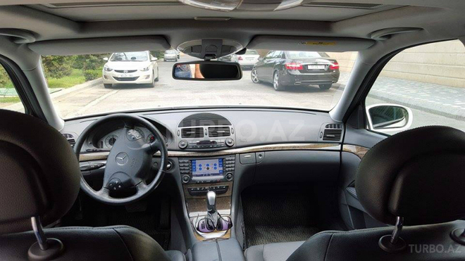 Mercedes E 320 2003, 98,000 km - 3.2 l - Bakı