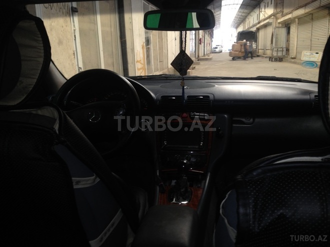 Mercedes C 220 2000, 490,000 km - 2.2 l - Bakı