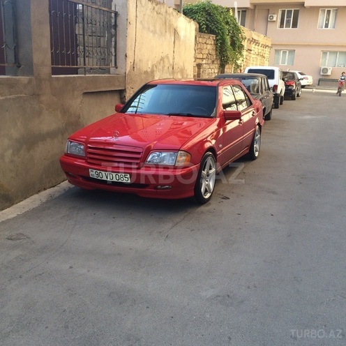 Mercedes C 200 1998, 196,000 km - 2.0 l - Bakı