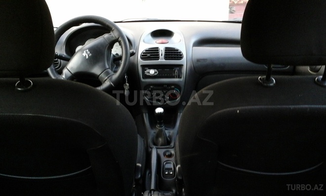 Peugeot 206 2004, 141,000 km - 1.4 л - Bakı