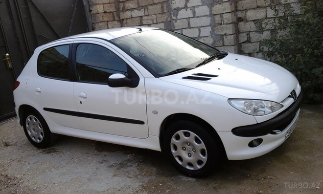 Peugeot 206 2004, 141,000 km - 1.4 л - Bakı
