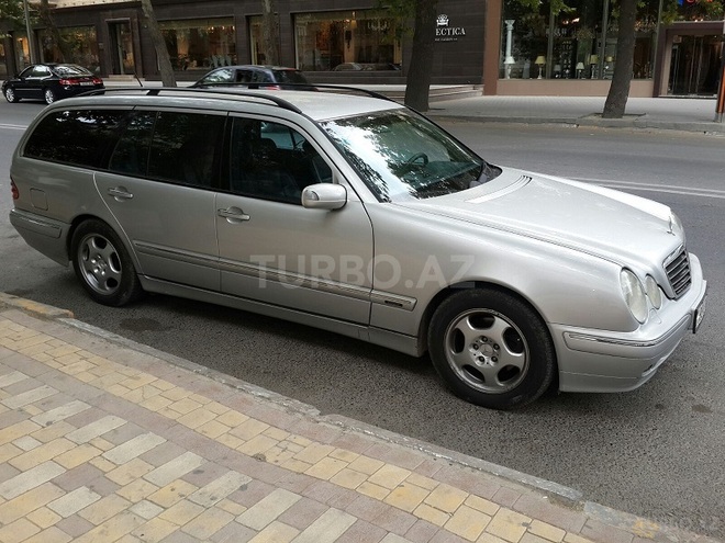 Mercedes E 270 2000, 197,564 km - 2.7 l - Bakı