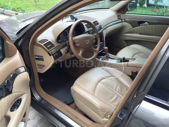 Mercedes E 350 2008, 169,000 km - 3.5 l - Bakı