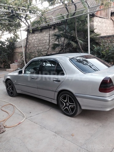 Mercedes C 180 1997, 223,000 km - 1.8 л - Bakı