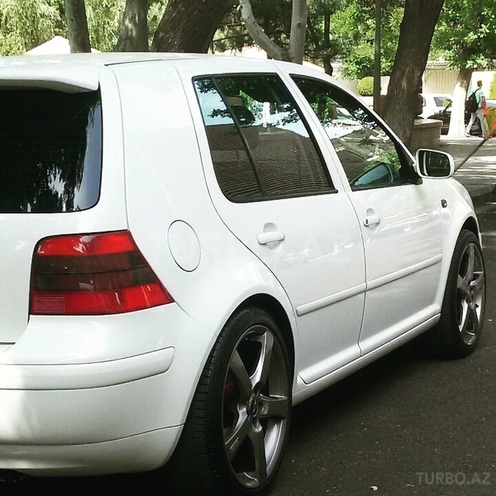 Volkswagen Golf 2002, 110,000 km - 1.6 l - Bakı