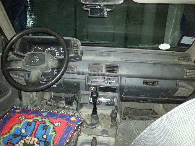 Opel Frontera 1993, 220,000 km - 2.4 л - Bakı