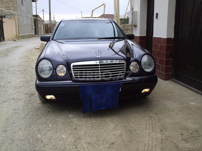 Mercedes E 200 1999, 216,978 km - 2.0 л - Bakı