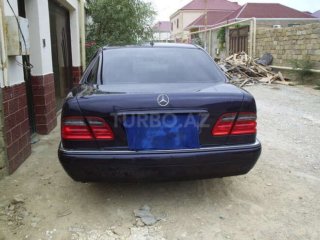 Mercedes E 200 1999, 216,978 km - 2.0 л - Bakı