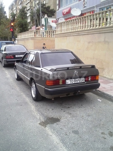 Mercedes 190 1991, 242,000 km - 1.8 l - Bakı