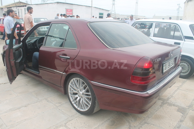 Mercedes C 230 1997, 308,000 km - 2.3 l - Bakı