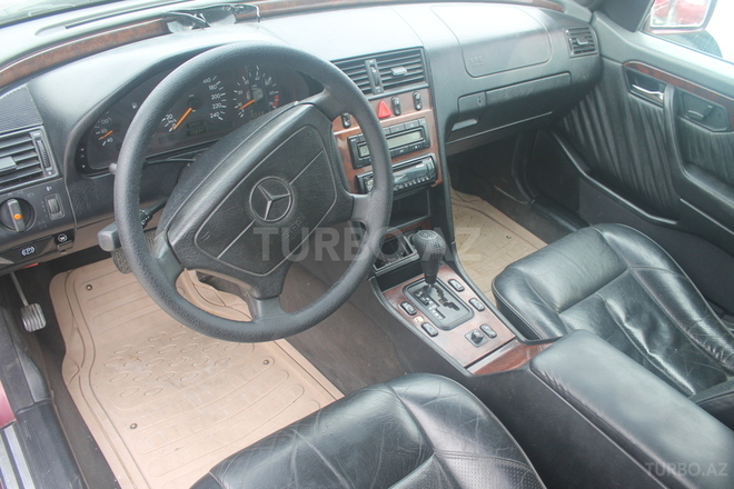 Mercedes C 230 1997, 308,000 km - 2.3 l - Bakı