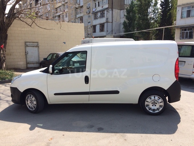 Fiat Doblo 2010, 120,000 km - 1.3 l - Bakı