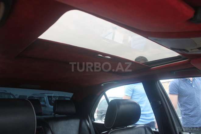 Mercedes E 270 2000, 300,000 km - 2.7 l - Bakı