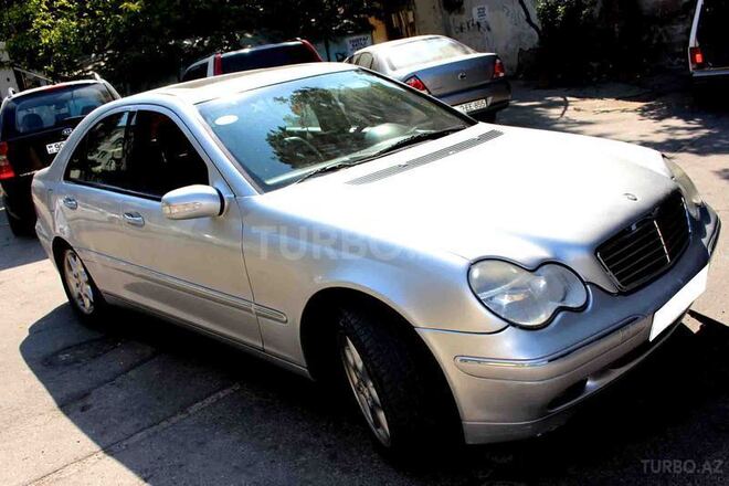 Mercedes C 230 2001, 186,000 km - 2.3 l - Bakı