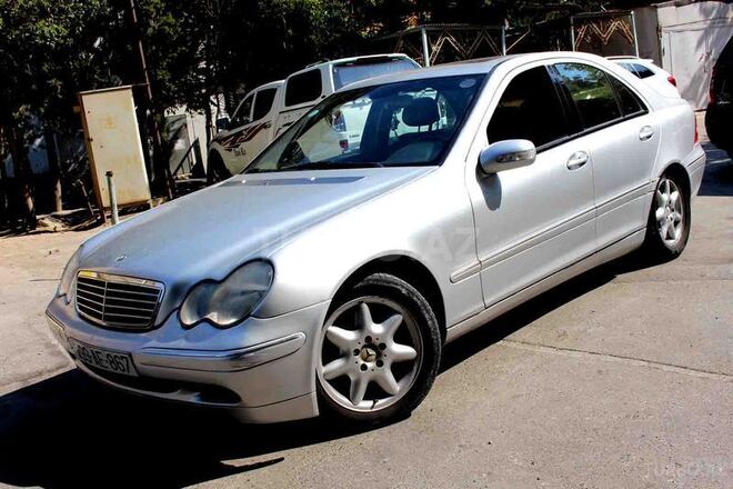 Mercedes C 230 2001, 186,000 km - 2.3 l - Bakı