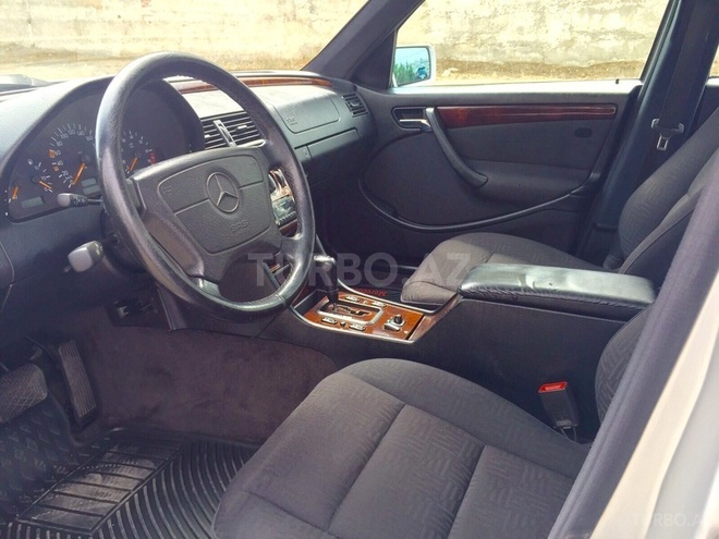 Mercedes C 180 1999, 105,678 km - 1.8 л - Bakı
