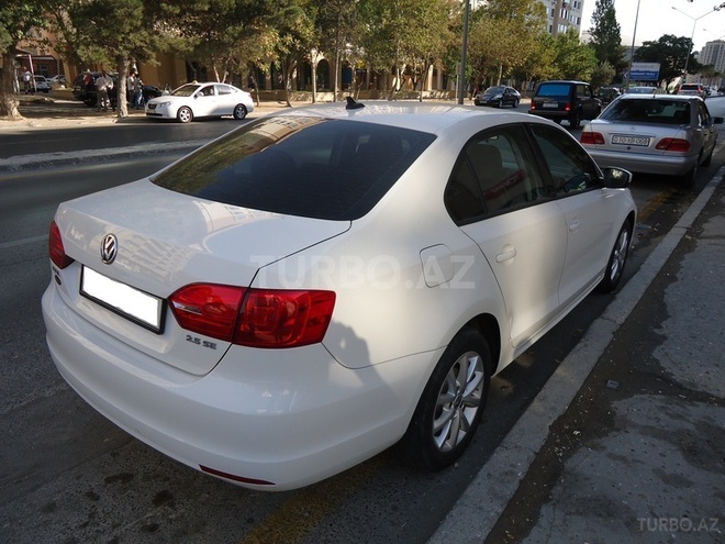 Volkswagen Jetta 2010, 12,500 km - 2.5 l - Bakı