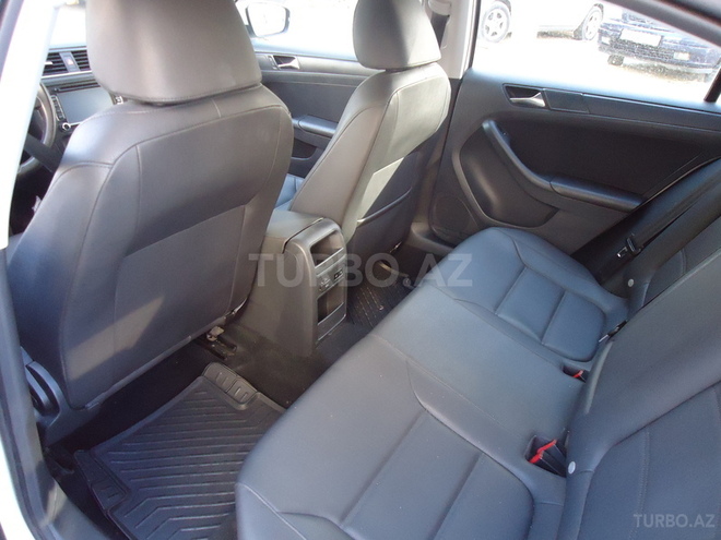 Volkswagen Jetta 2010, 12,500 km - 2.5 l - Bakı