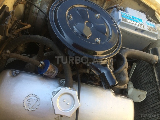 Moskvich  1995, 70,000 km - 1.5 l - Bakı