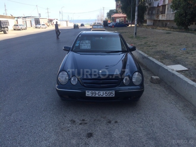 Mercedes E 270 2000, 214,000 km - 2.7 l - Bakı
