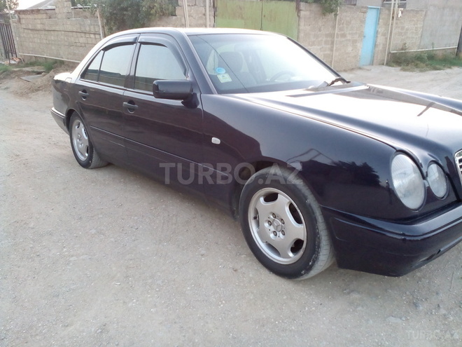 Mercedes E 240 1998, 350,000 km - 2.4 l - Bakı