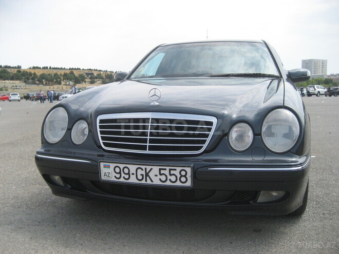 Mercedes E 240 1999, 182,000 km - 2.4 l - Bakı