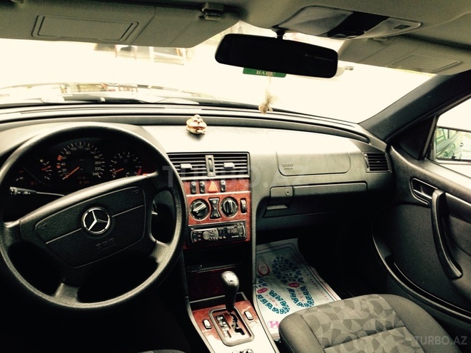 Mercedes C 180 1999, 197,777 km - 1.8 l - Bakı