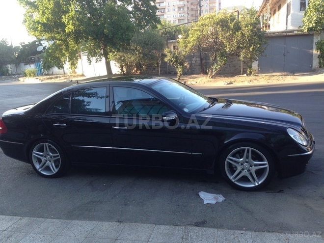 Mercedes E 240 2002, 211,000 km - 2.4 l - Bakı