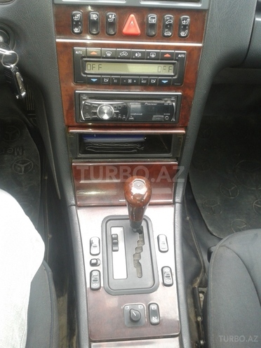 Mercedes E 230 1995, 398,565 km - 2.3 l - Bakı