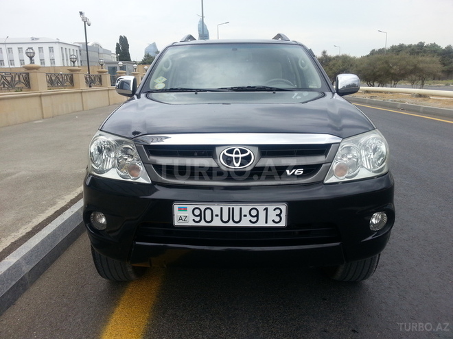 Toyota Fortuner 2005, 88,000 km - 4.0 l - Bakı