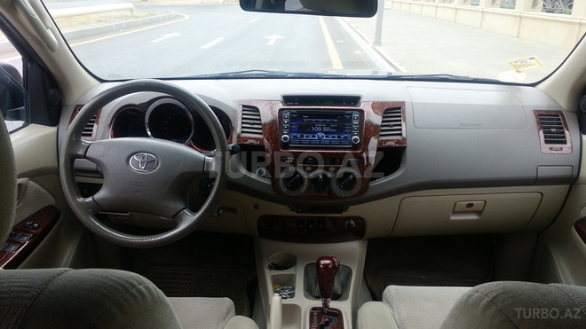 Toyota Fortuner 2005, 88,000 km - 4.0 l - Bakı